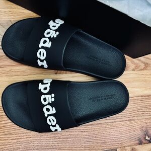 Sp5der slides. New in box.